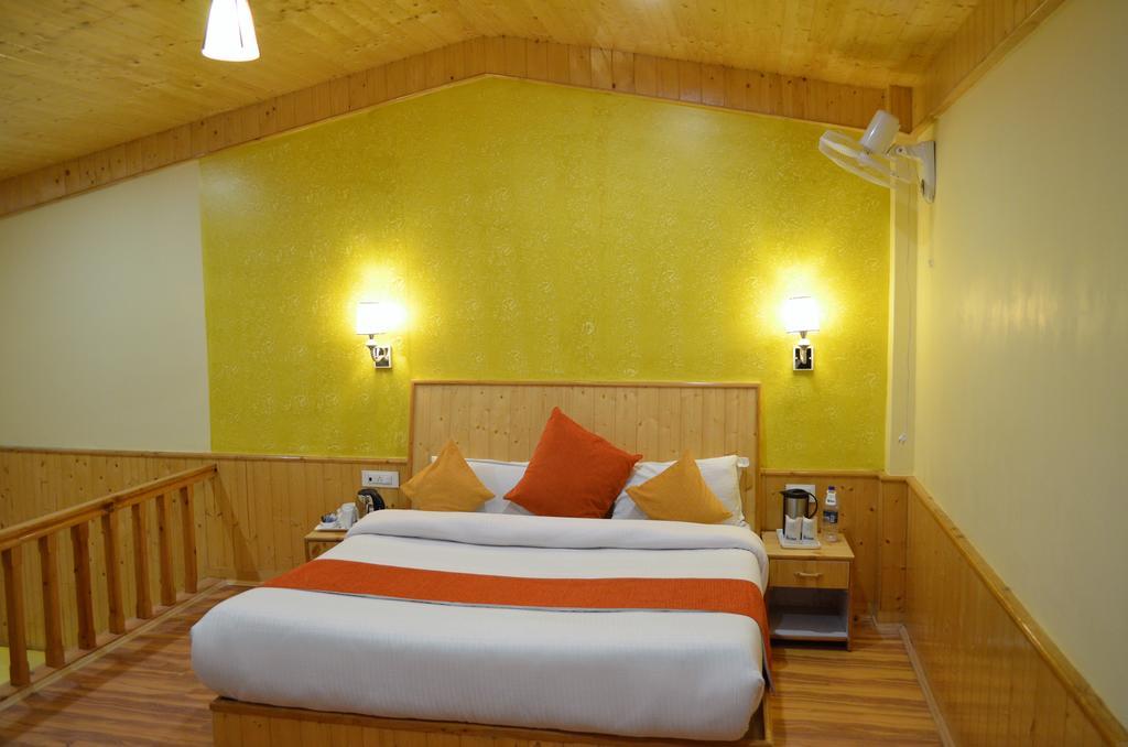 Gezellig Inn - Tree Hill Cottages & Kanyal Villas Манали Экстерьер фото