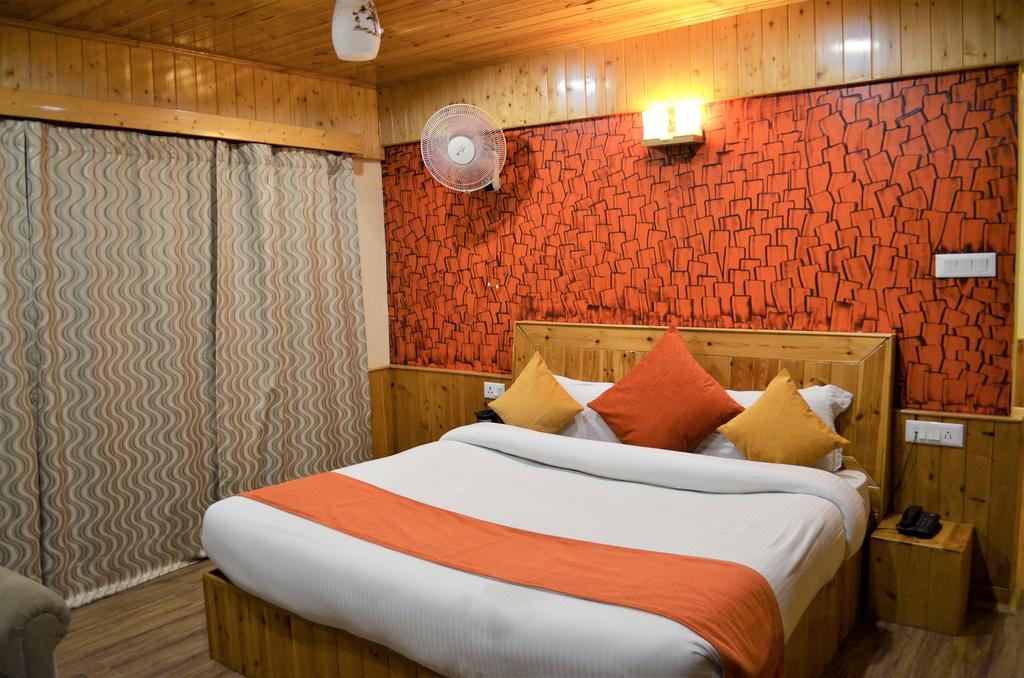 Gezellig Inn - Tree Hill Cottages & Kanyal Villas Манали Экстерьер фото